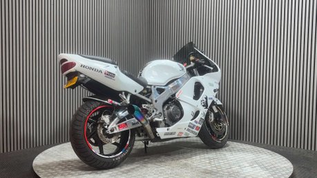Honda CBR CBR 918 1996 CLASSIC SPORTS BIKE PROJECT TRACK BIKE? 3