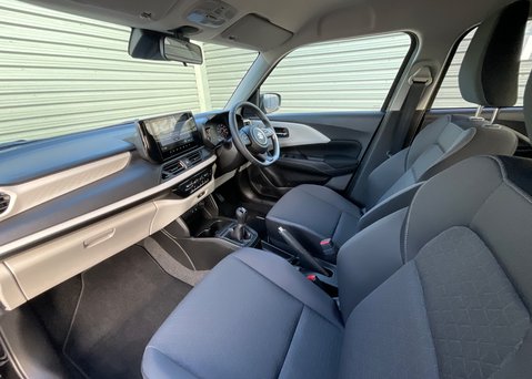 Suzuki Swift MOTION 15