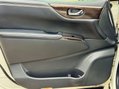 Nissan Elgrand Highway Star 74