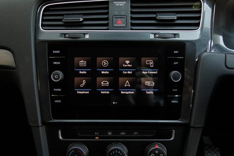 Volkswagen Golf SE NAVIGATION TSI BLUEMOTION TECHNOLOGY 21