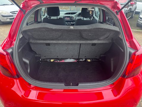 Toyota Yaris 1.33 VVT-I ICON 8