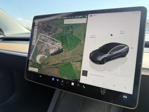 Tesla Model 3 Saloon 4dr Electric Auto RWD (241 bhp) 37