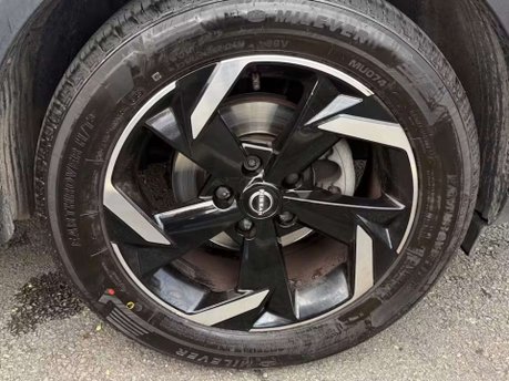 Nissan Juke 1.0 DIG-T N-Connecta SUV 5dr Petrol DCT Auto Euro 6 (s/s) (114 ps) 27