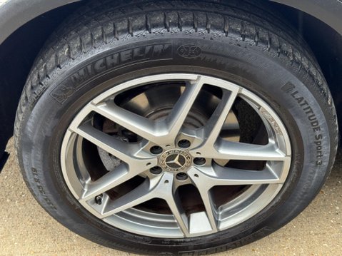 Mercedes-Benz GLC 2.1 GLC220d AMG Line (Premium Plus) G-Tronic+ 4MATIC Euro 6 (s/s) 5dr 71