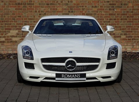 Mercedes-Benz SLS AMG 2