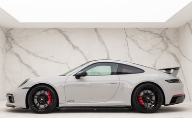 Porsche 911 CARRERA GTS (992) 2
