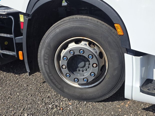 Iveco S-Way AS440S46T/P 24