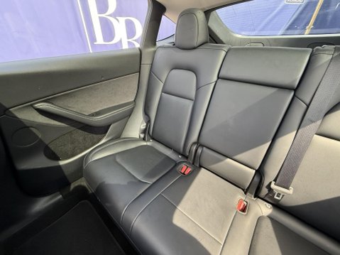 Tesla Model Y (Dual Motor) Long Range SUV 5dr Electric Auto 4WDE (384 bhp) 27
