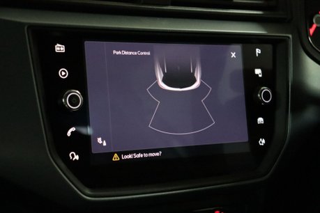SEAT Arona TSI SE TECHNOLOGY 37
