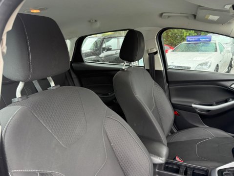 Ford Focus 1.6 TDCi Zetec Euro 5 (s/s) 5dr 18