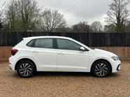 Volkswagen Polo LIFE TSI 5