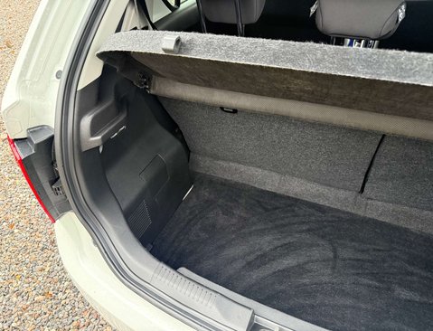 Suzuki Ignis 1.2 Ignis SZ3 DualJet MHEV 5dr 38