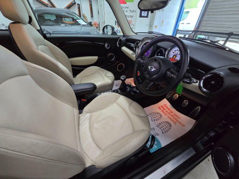 Mini Hatch 1.6 Cooper S Euro 5 (s/s) 3dr 38