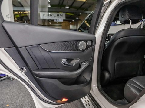 Mercedes-Benz GLC 2.1 GLC220d AMG Line (Premium Plus) Coupe 5dr Diesel G-Tronic 4MATIC Euro 6 64