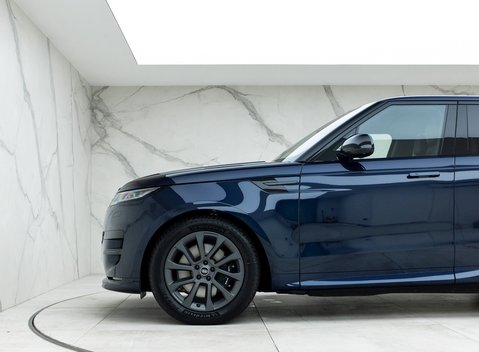 Land Rover Range Rover Sport P440e Dynamic SE 24