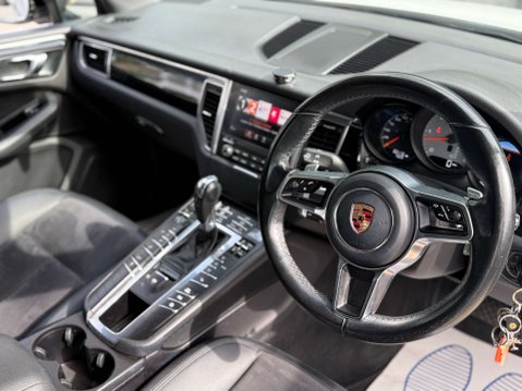 Porsche Macan 3.0 Macan S D Semi-Auto 4WD 5dr 54