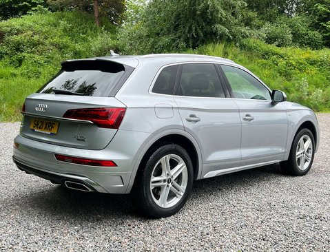 Audi Q5 2.0 Q5 S Line 40 TDI MHEV Quattro Semi-Auto 4WD 5dr 5