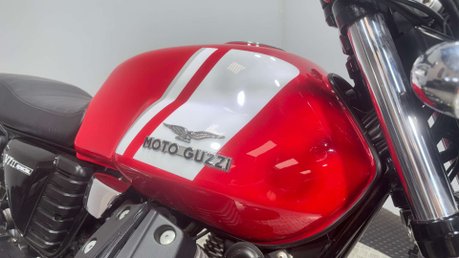 Moto Guzzi V7 ABS SPECIAL 2015 ONLY 7K MOT EXCELLENT CONDITION RETRO 744CC 13