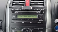 Toyota Auris 1.8 VVT-h T Spirit Hatchback 5dr Petrol Hybrid CVT Euro 5 (s/s) (136 ps) 29