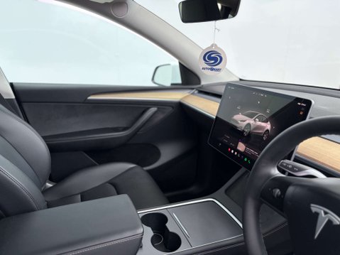 Tesla Model Y ModeL Y Long Range AWD 4WD 5dr 22