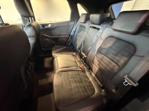 Ford Kuga 2.0 EcoBlue MHEV ST-Line SUV 5dr Diesel Manual Euro 6 (s/s) (150 ps) 32