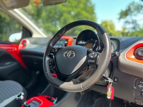 Toyota Aygo VVT-I X-PLAY X-SHIFT 27