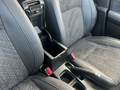 Suzuki Vitara SZ5 MHEV 28