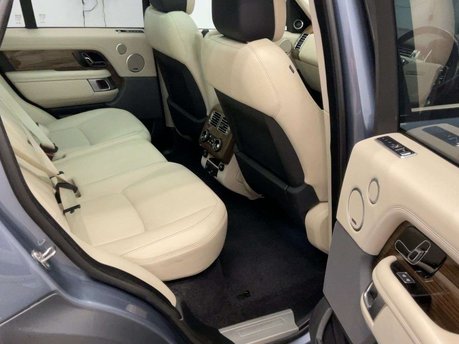 Land Rover Range Rover 3.0 Range Rover Vogue D MHEV Auto 4WD 5dr 13