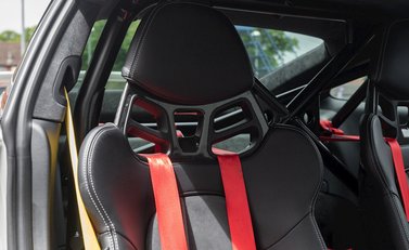 Porsche 911 GT3 (991.2) 13