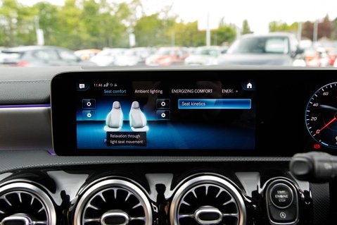 Mercedes-Benz CLA Class CLA 220 AMG LINE PREMIUM PLUS 27