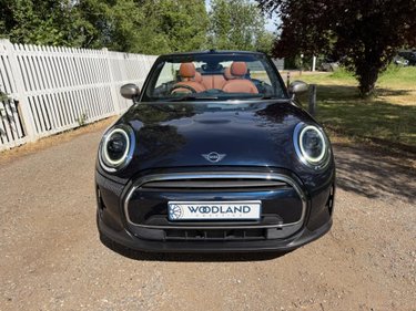 Mini Convertible COOPER EXCLUSIVE 2
