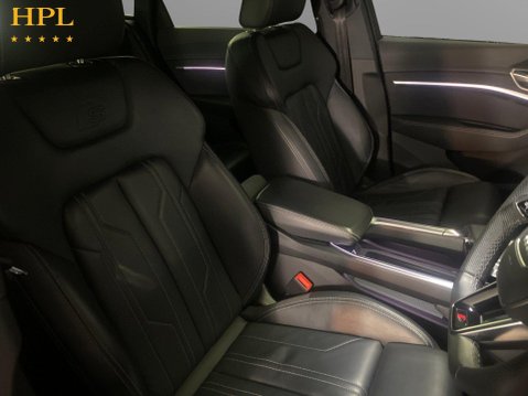 Audi Q8 55 Black Edition SUV 5dr Electric Auto quattro 114kWh (11kW Charger) (408 p 11