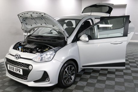 Hyundai i10 PREMIUM 16