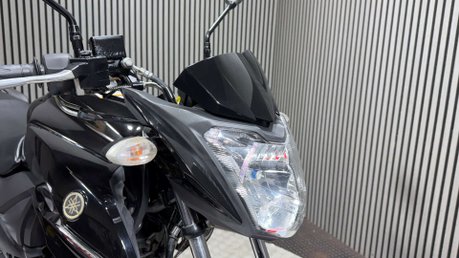 Yamaha YS125 2018 68 PLATE LONG MOT SERVICED ONLY 8K IDEAL LEARNER BIKE 125CC 14