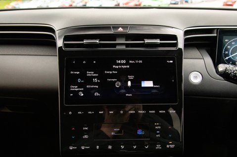 Hyundai TUCSON T-GDI PREMIUM 24