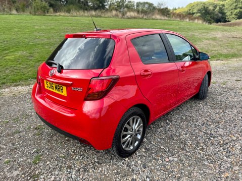 Toyota Yaris VVT-I ICON 3