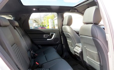 Land Rover Discovery HSE 12