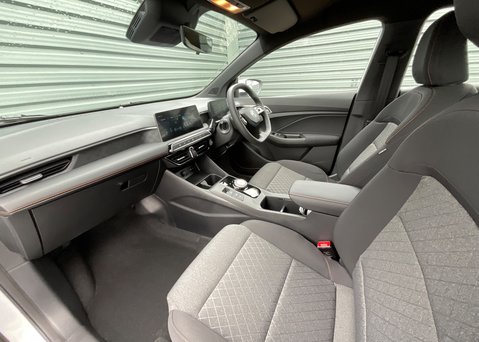 MG MG3 1.5 HYBRID+ SE 15