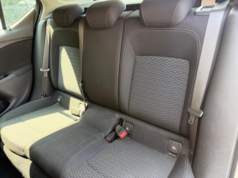 Vauxhall Astra 1.4i SRi Euro 6 5dr 11