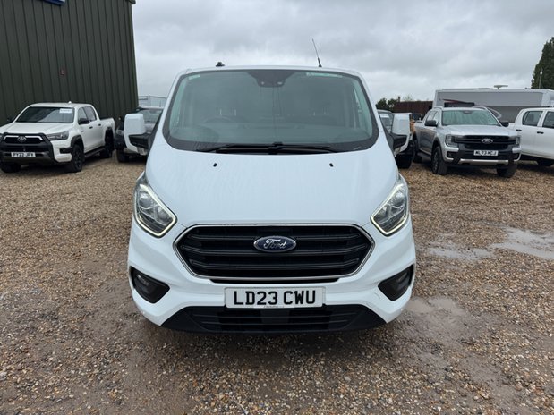 Ford Transit Custom LWB L2H1 [SOLD MT] Low Roof Limited 300 Air Con Alloys Sensors EURO 6 3