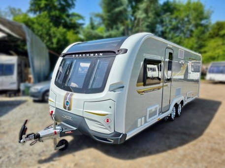 Coachman Laser Xcel 875 Kingsham 30th Special Edition