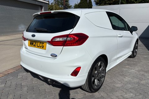 Ford Fiesta Sport Ecoboost 125 ps Panel Van - Sat Nav / Rear Sensors 6