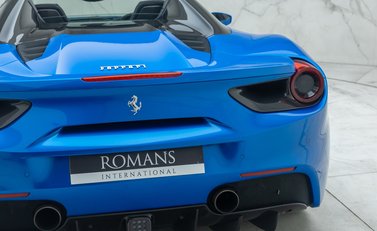 Ferrari 488 SPIDER 34