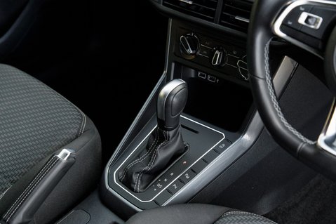 Volkswagen Polo R-LINE TSI DSG 34