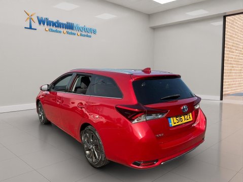 Toyota Auris 1.8 VVT-h Design Touring Sports CVT Euro 6 (s/s) 5dr 7