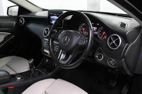 Mercedes-Benz A Class A 180 SE 5