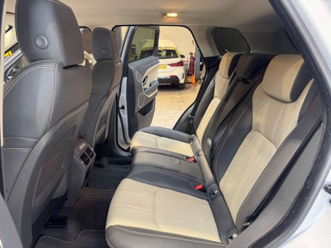 Land Rover Range Rover Evoque 2.0 Range Rover Evoque SE Tech TD4 4WD 5dr 62
