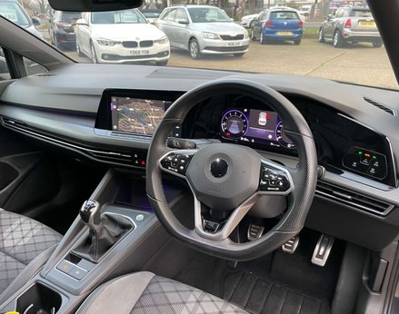 Volkswagen Golf 1.5 Golf R-Line TSI 5dr 17