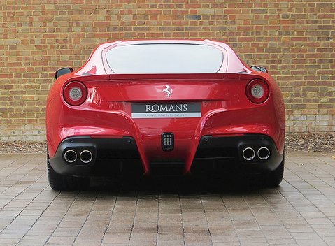 Ferrari F12 Berlinetta 7