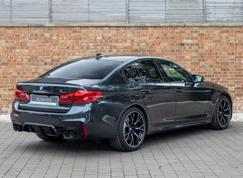 BMW M5 Competition 7